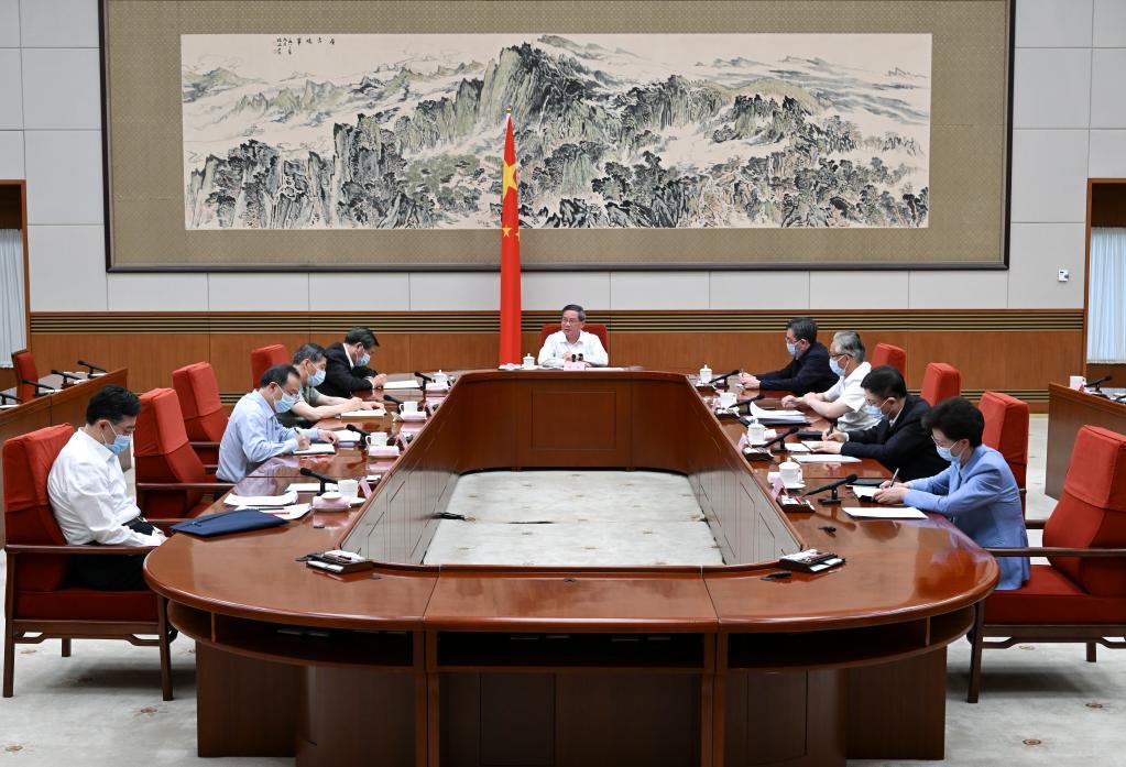 Chinese Premier Li Qiang chairs a State Council study session to devise approaches to completing government work. Photo: Xinhua/Zhang Ling