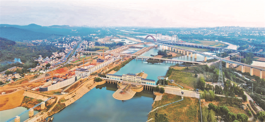The Dongfei River Lock on the Yangtze River to Lake Chaohu and Huaihe River Diversion Project. The project is one of 172 major water conservation and supply projects in China. It also constitutes a public interest project with water supply, transportation, and ecological conservation functions. Photo: Ministry of Water Resources