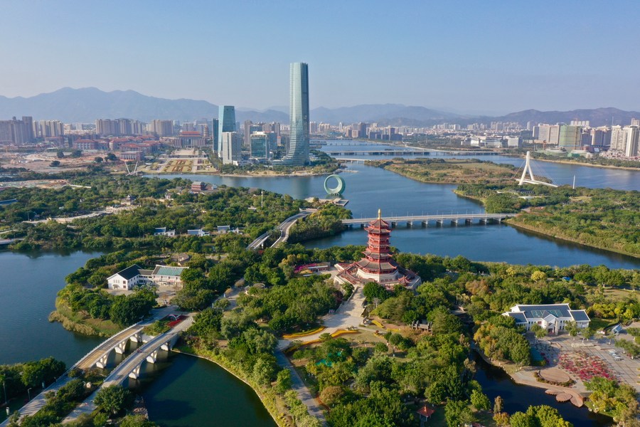 Aerial photo taken on Dec. 8, 2021 shows the city view of Xiamen, southeast China's Fujian Province. Photo: Xinhua/Jiang Kehong